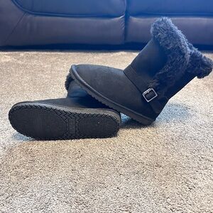 Children’s Place- black boots